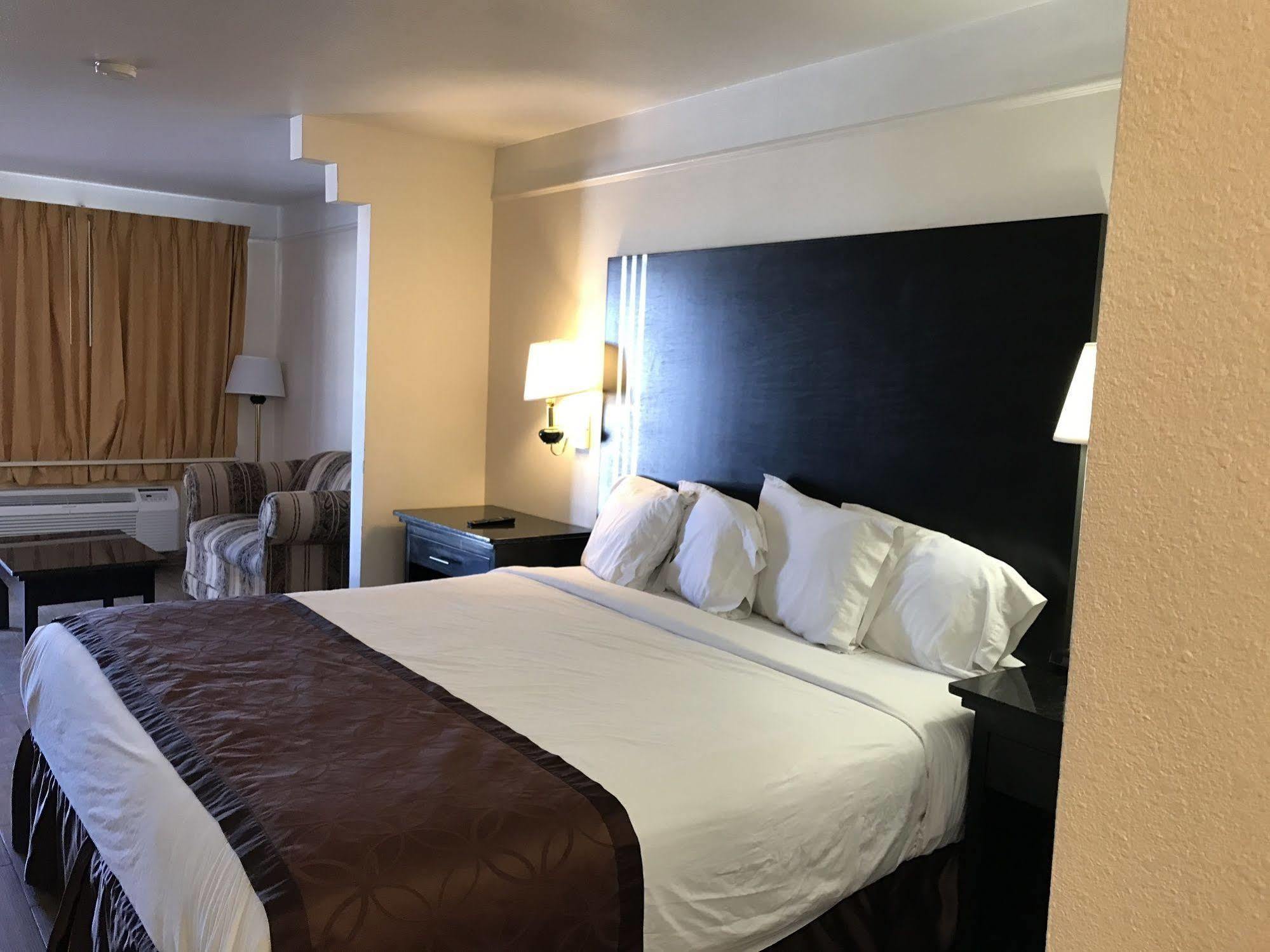 Texas Inn & Suites Pharr/San Juan Kültér fotó