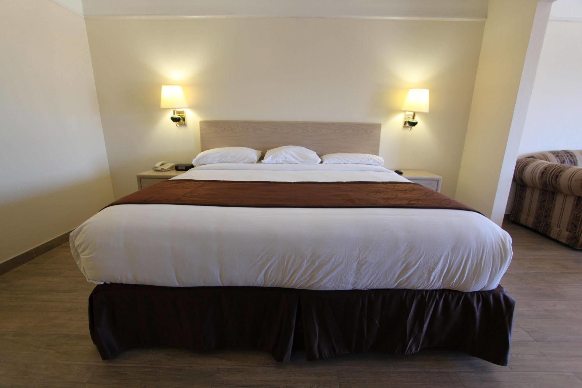 Texas Inn & Suites Pharr/San Juan Kültér fotó