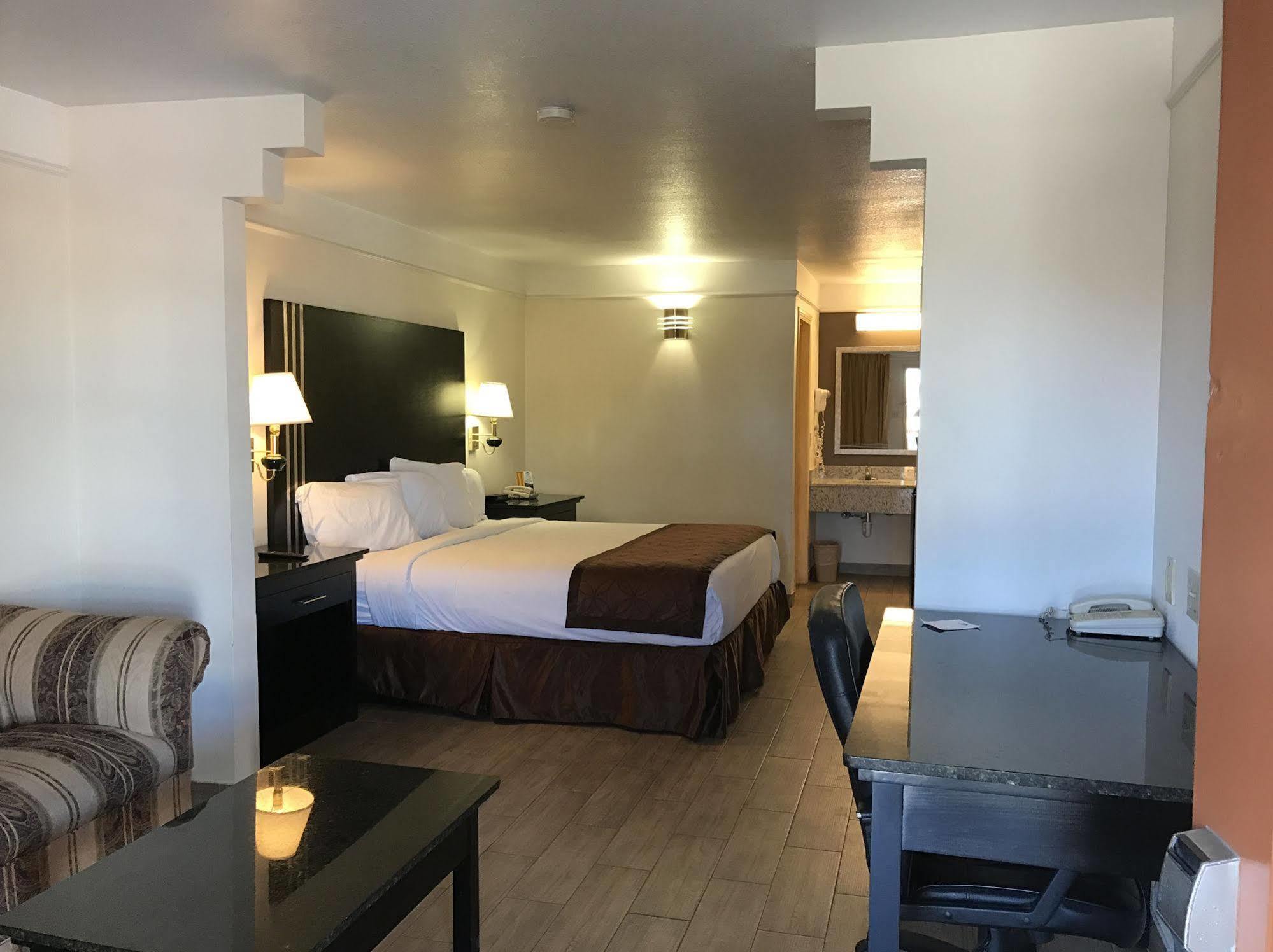 Texas Inn & Suites Pharr/San Juan Kültér fotó