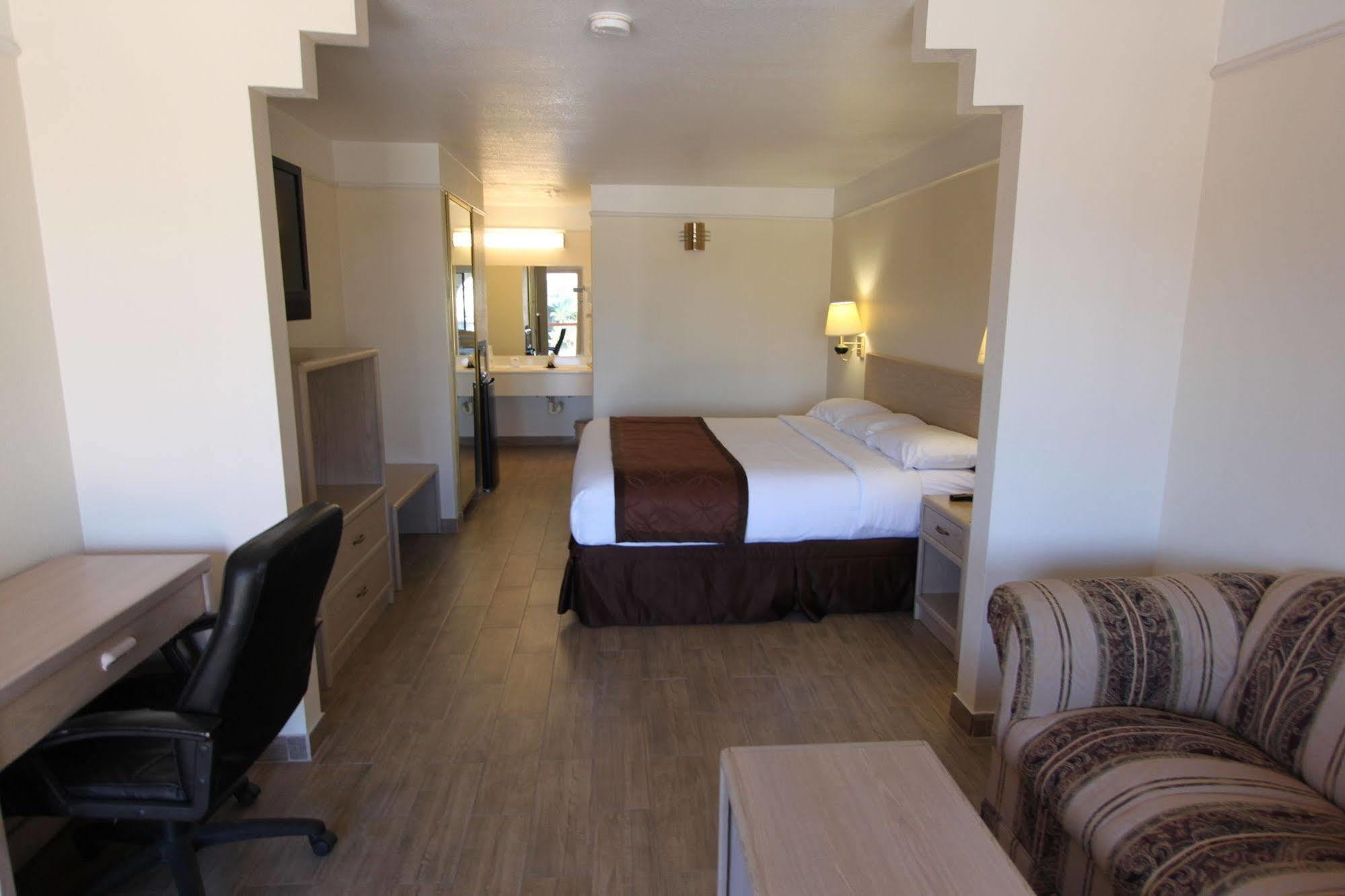 Texas Inn & Suites Pharr/San Juan Kültér fotó