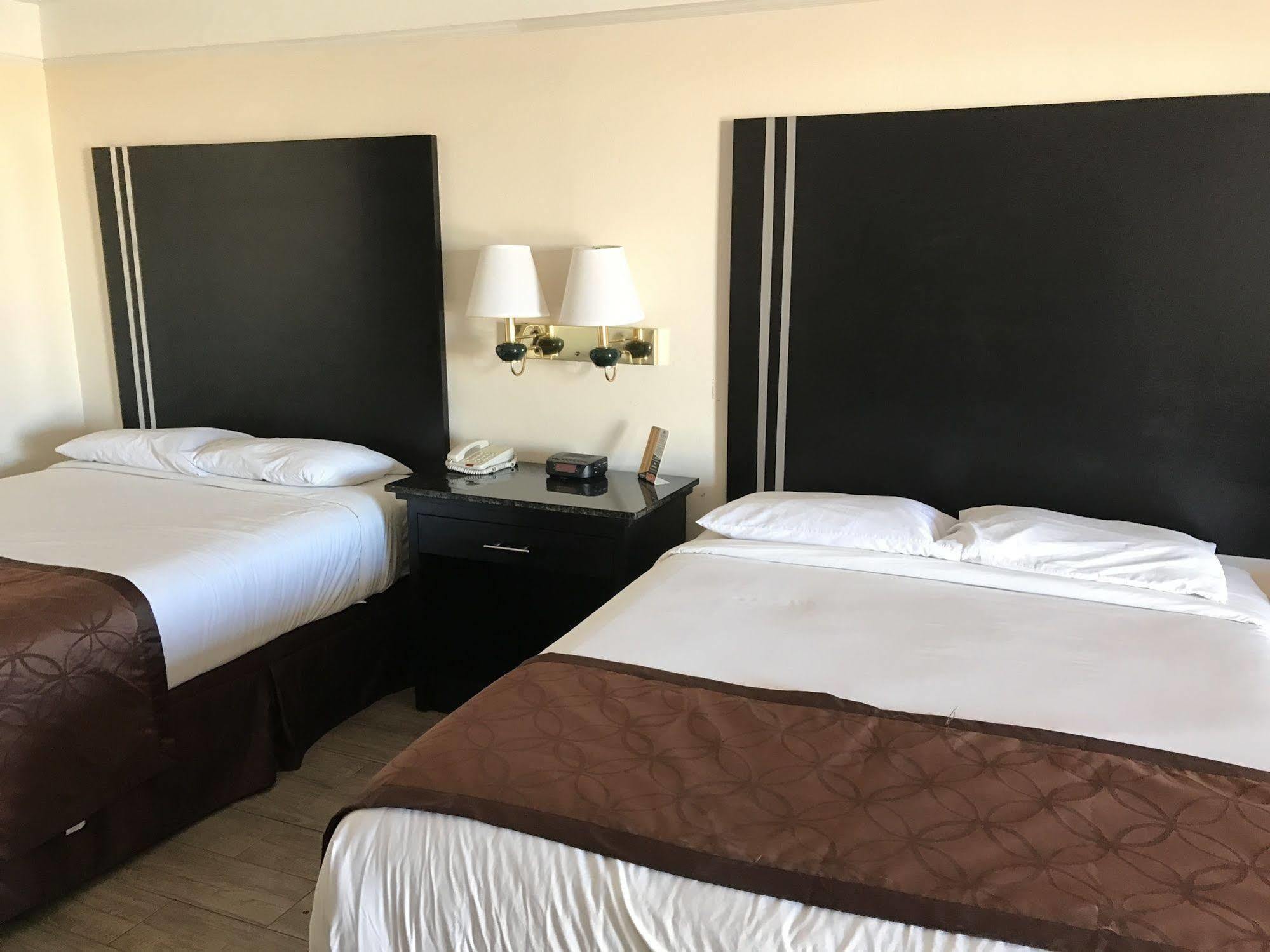 Texas Inn & Suites Pharr/San Juan Kültér fotó