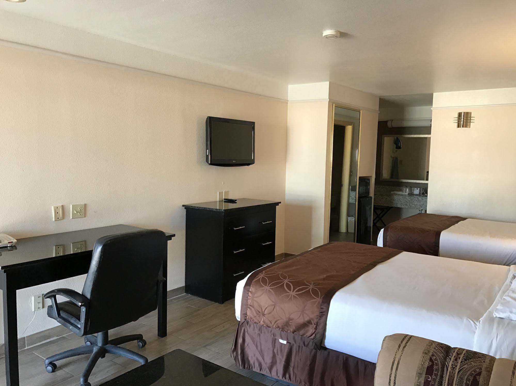 Texas Inn & Suites Pharr/San Juan Kültér fotó