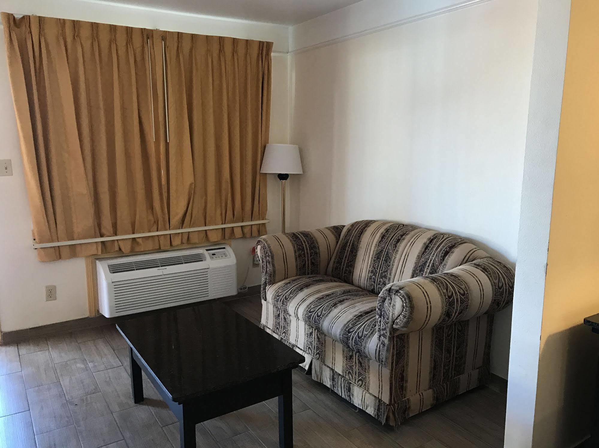 Texas Inn & Suites Pharr/San Juan Kültér fotó