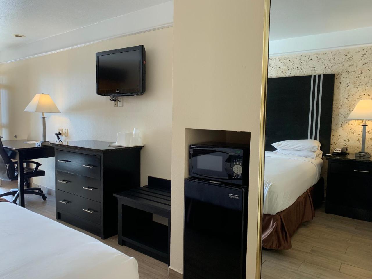 Texas Inn & Suites Pharr/San Juan Kültér fotó