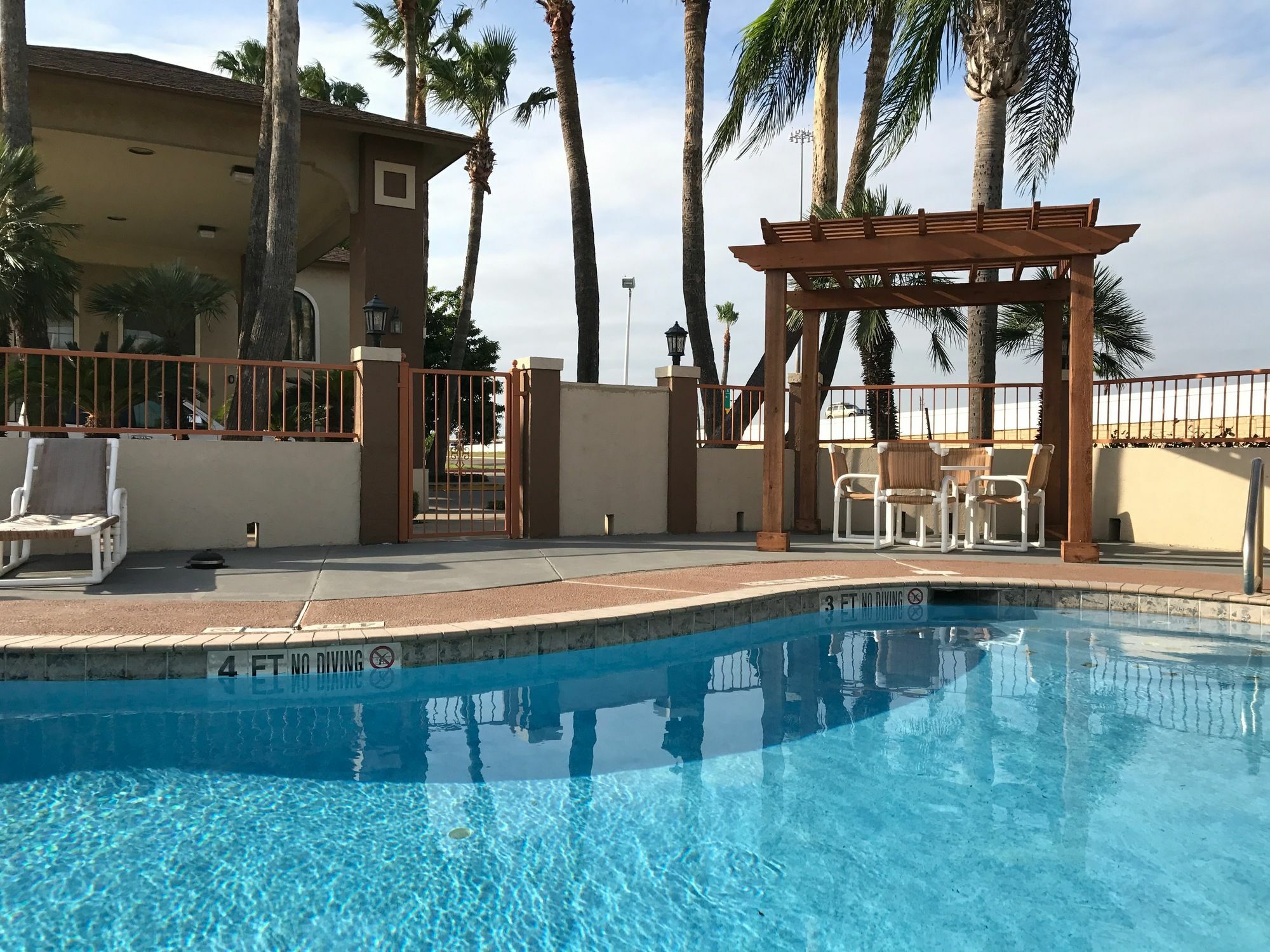 Texas Inn & Suites Pharr/San Juan Kültér fotó